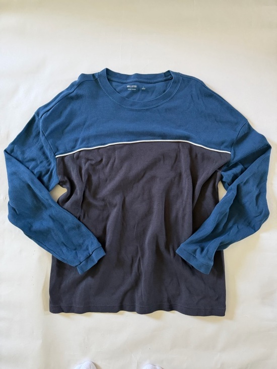Hollister Other - Hollister Blue and Charcoal Long Sleeve Colorblock Crewneck